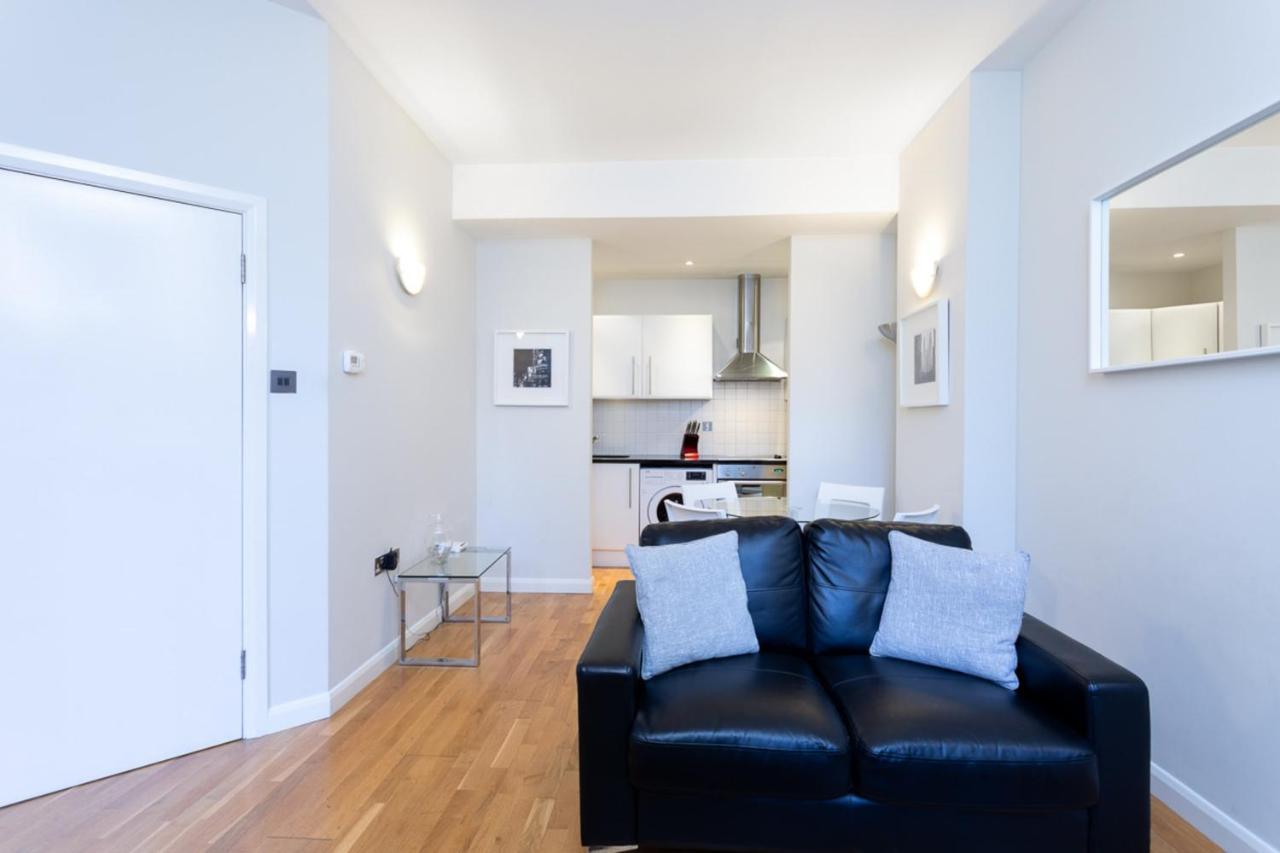 Groveland Court Apartment 1 Лондон Экстерьер фото
