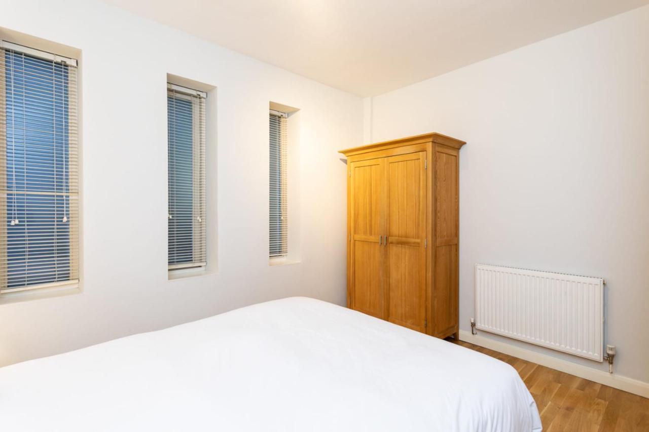 Groveland Court Apartment 1 Лондон Экстерьер фото